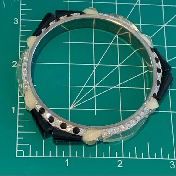 ArtDeco blackwhite lucite crystal bangle bracelet - Picture 10 of 11